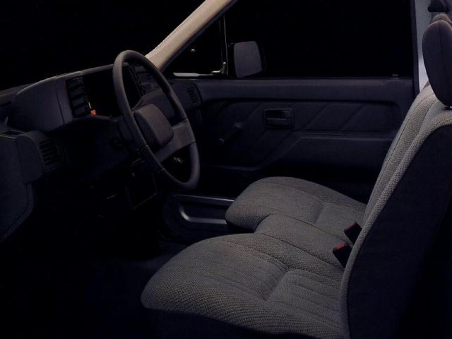  Isuzu Pickup S 4x2 Standard Bed 1988 года  (фото 2 из 2)